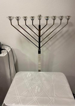 Photo du bougeoir pour les 9 bougies du Shabbat